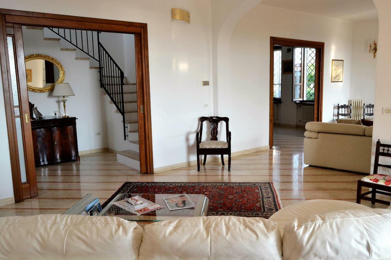 Villa Beatrice Lonato Kültér fotó